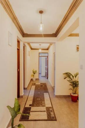 Pavillion Suites 2V